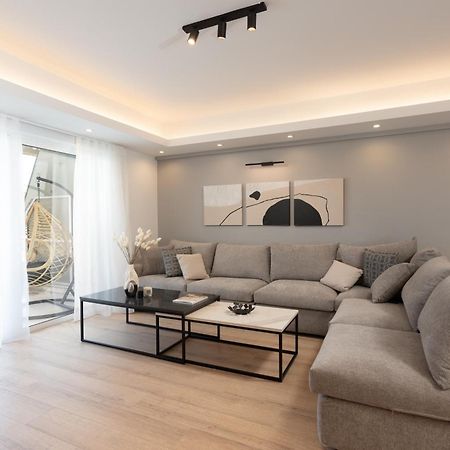 Luxury 4 Bedrooms Apartment Near Flisvos Marina Piräus Exterior foto