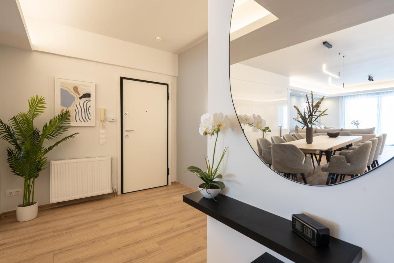 Luxury 4 Bedrooms Apartment Near Flisvos Marina Piräus Exterior foto