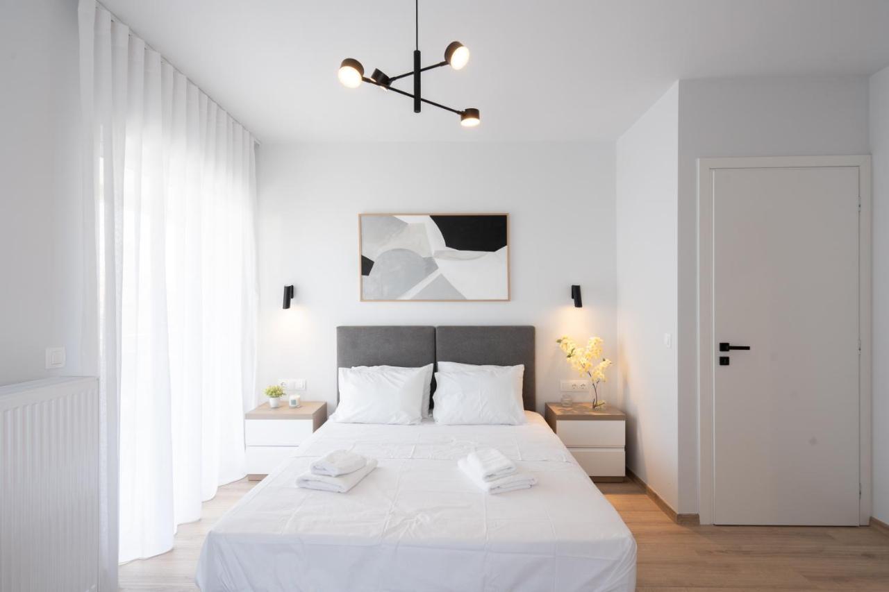 Luxury 4 Bedrooms Apartment Near Flisvos Marina Piräus Exterior foto