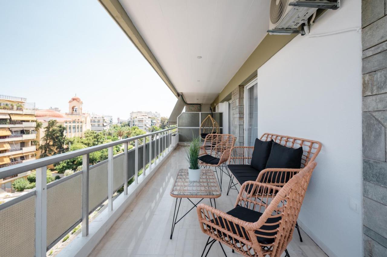 Luxury 4 Bedrooms Apartment Near Flisvos Marina Piräus Exterior foto