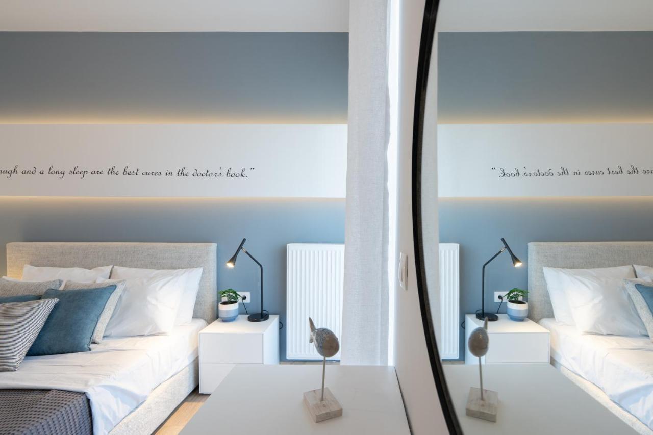 Luxury 4 Bedrooms Apartment Near Flisvos Marina Piräus Exterior foto