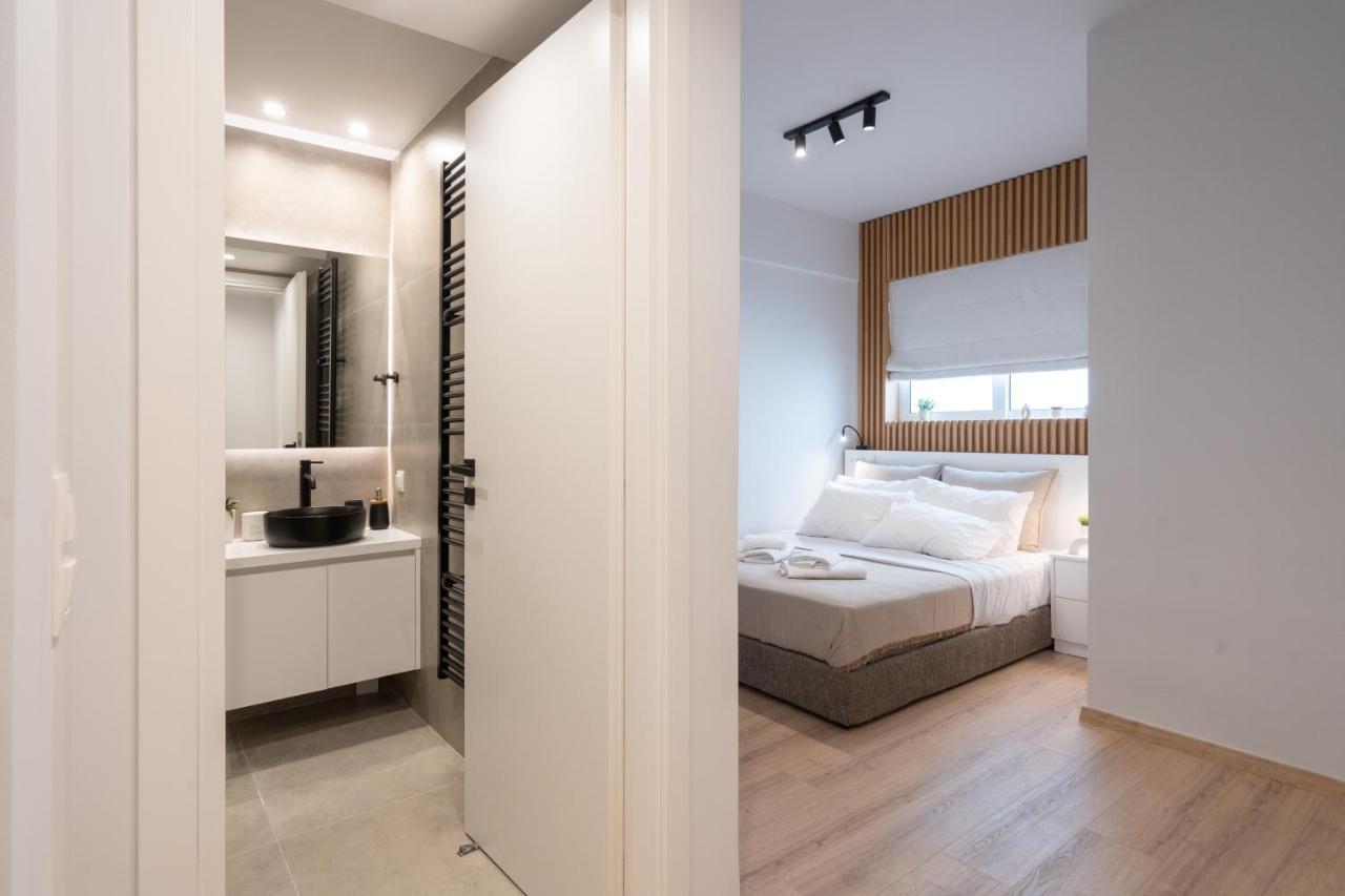 Luxury 4 Bedrooms Apartment Near Flisvos Marina Piräus Exterior foto