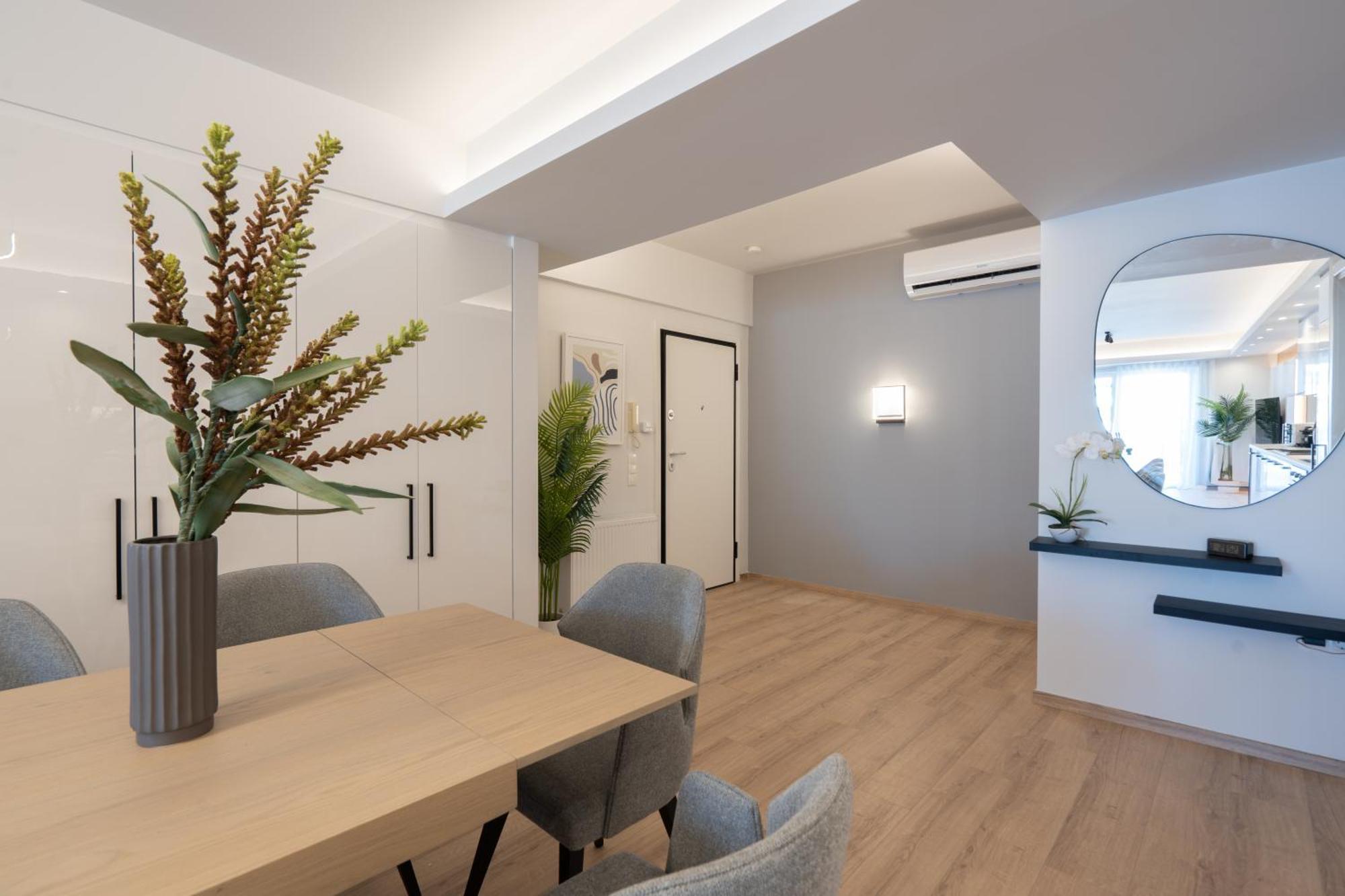 Luxury 4 Bedrooms Apartment Near Flisvos Marina Piräus Exterior foto