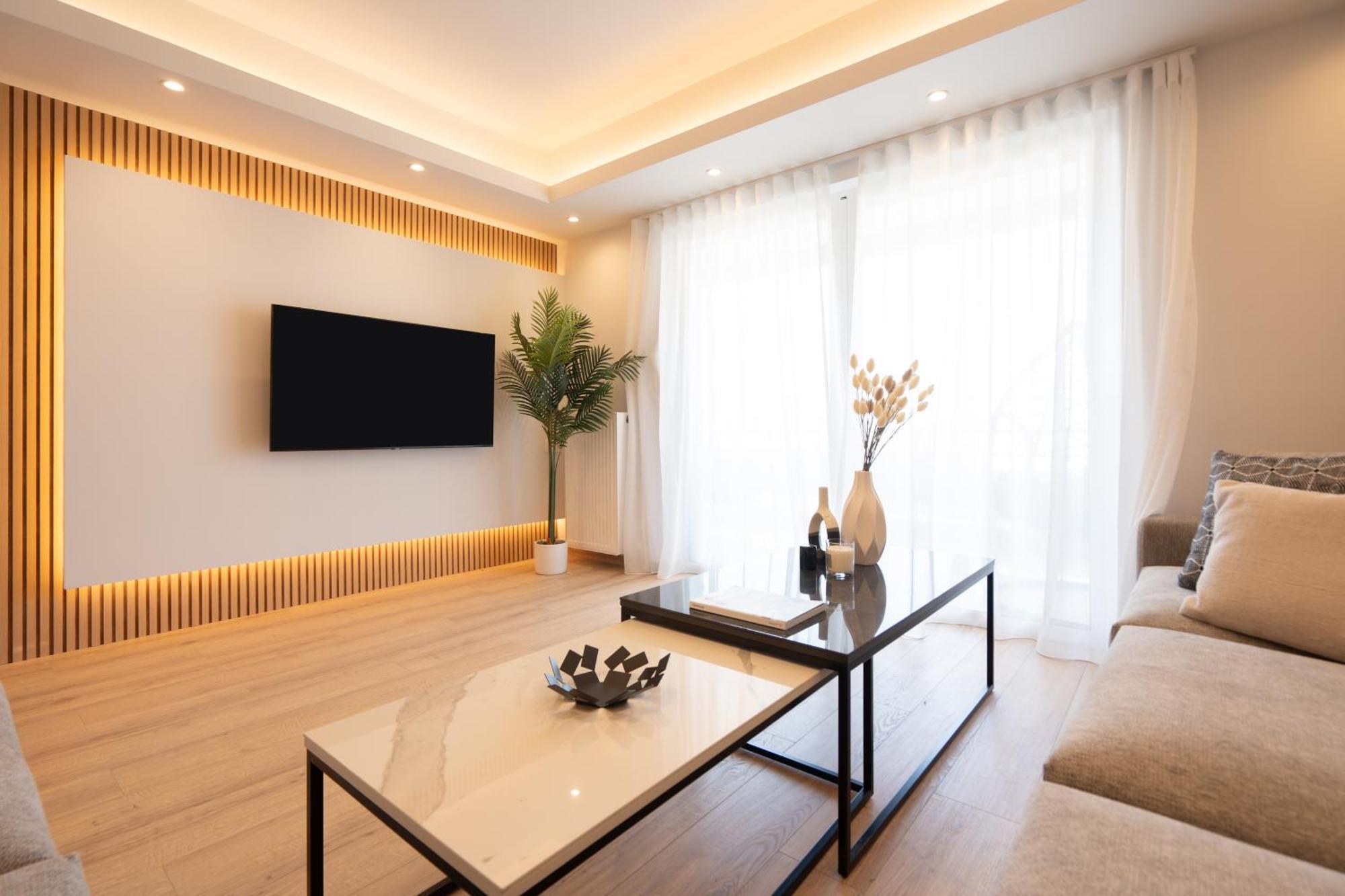 Luxury 4 Bedrooms Apartment Near Flisvos Marina Piräus Exterior foto