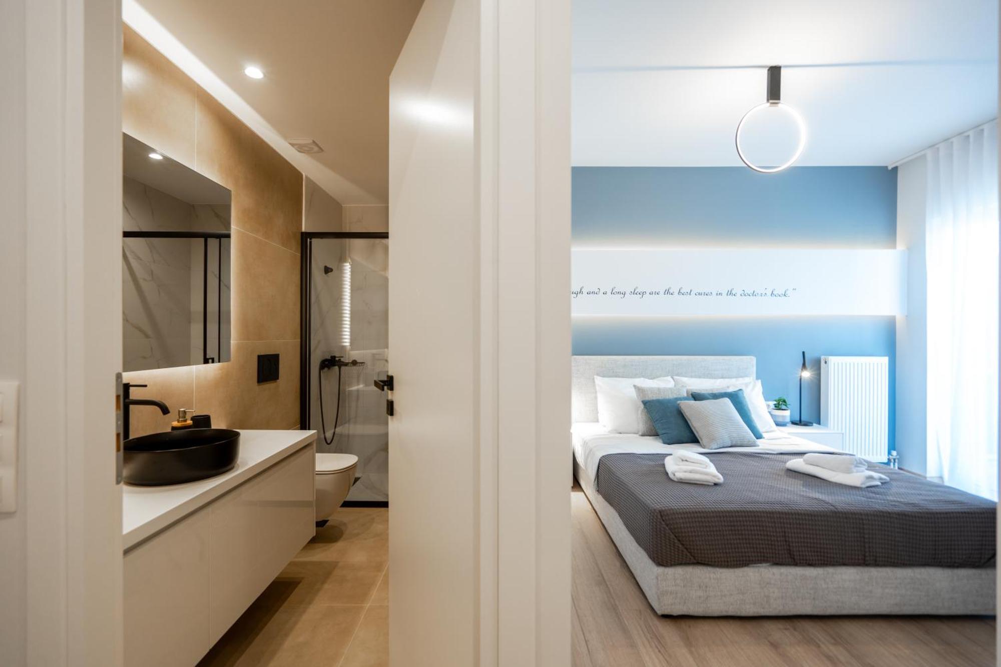 Luxury 4 Bedrooms Apartment Near Flisvos Marina Piräus Exterior foto