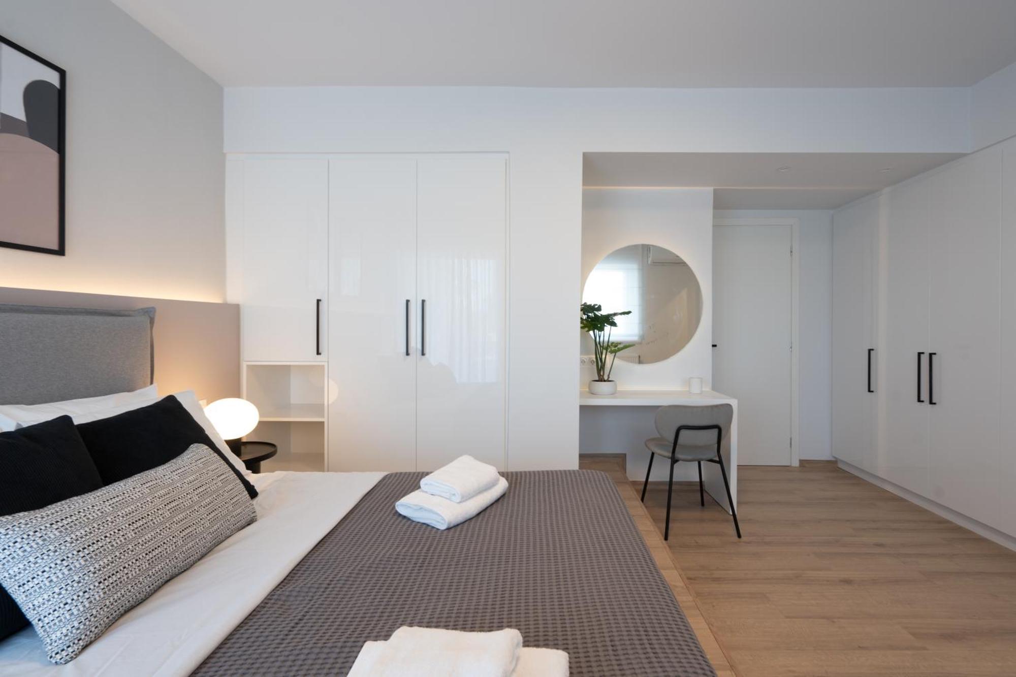 Luxury 4 Bedrooms Apartment Near Flisvos Marina Piräus Exterior foto