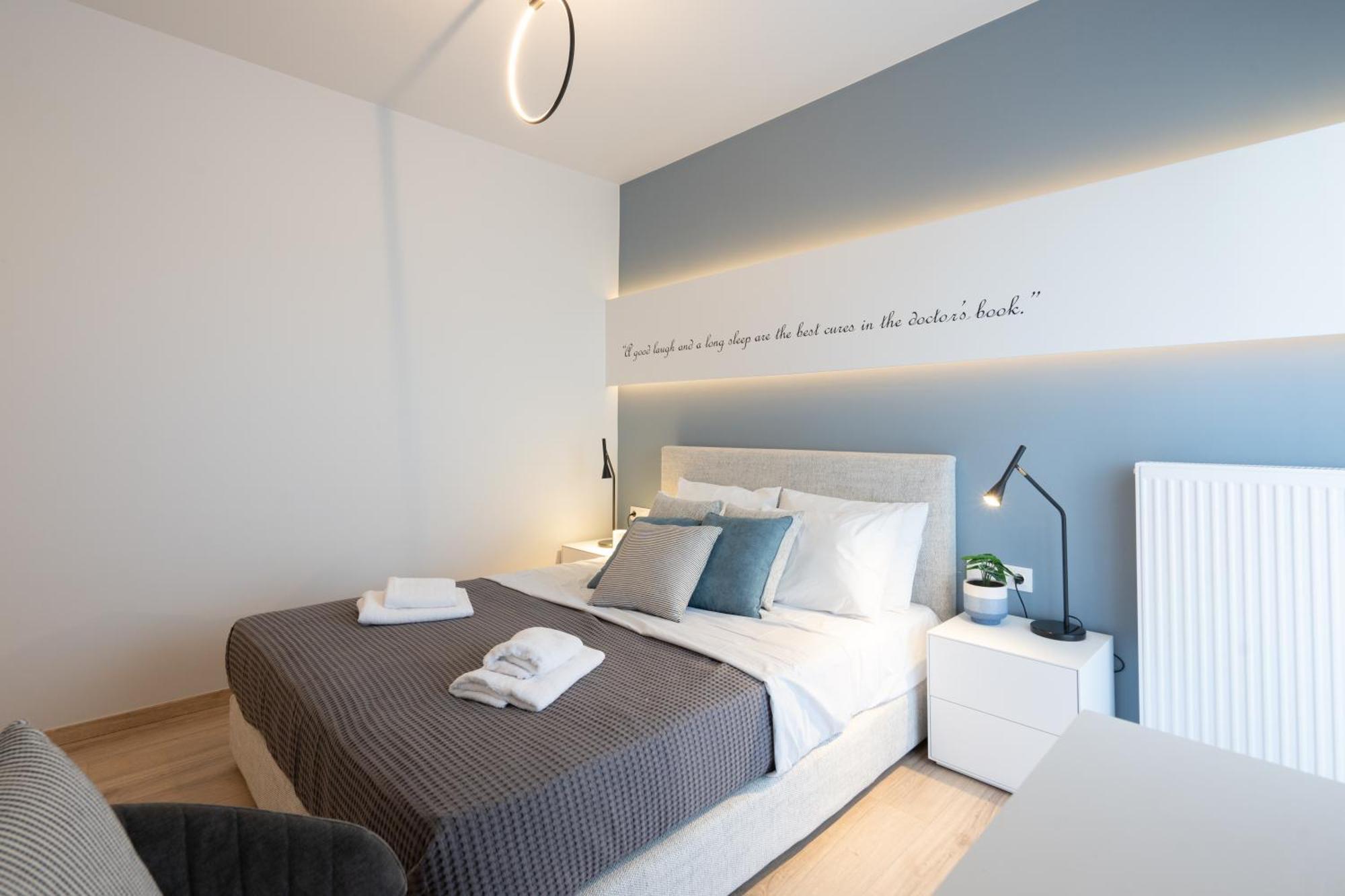 Luxury 4 Bedrooms Apartment Near Flisvos Marina Piräus Exterior foto